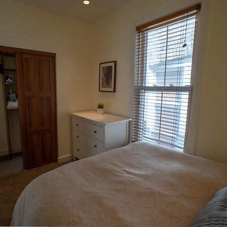 Roscoe Village Guesthouse Chicago Rom bilde